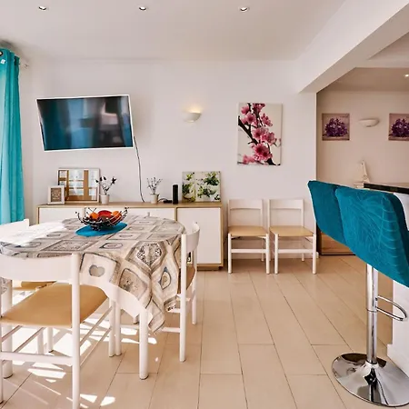 Appartement Monaco Mit Pool