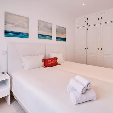 Appartement Monaco Mit Pool Albufeira